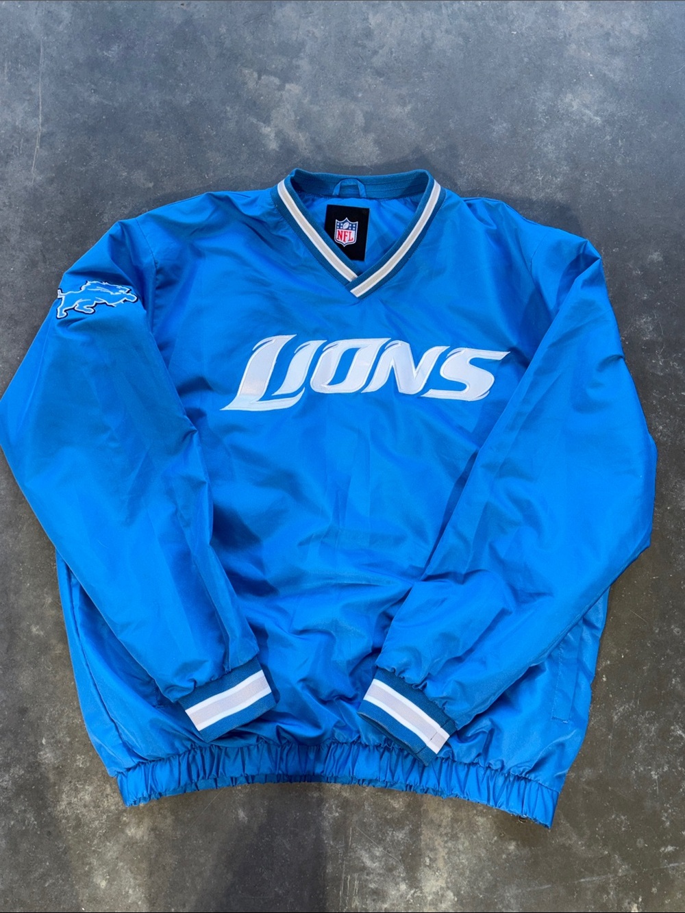 Men’s Size XL Detroit Lions NFL Embroidered Pullover Side Zipper Two Pocket